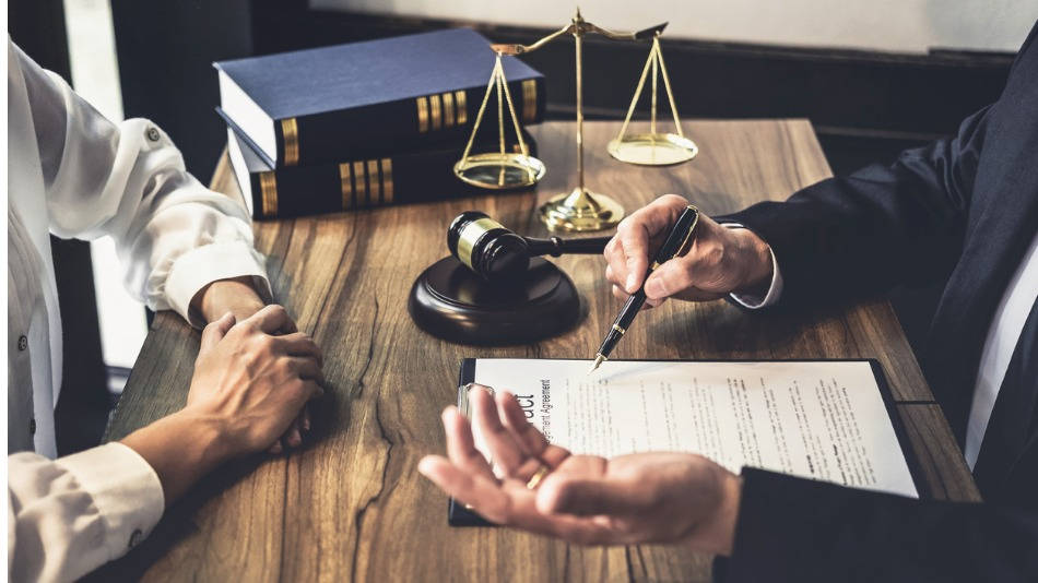 good service cooperation consultation of businesswoman and male or picture id1057613520